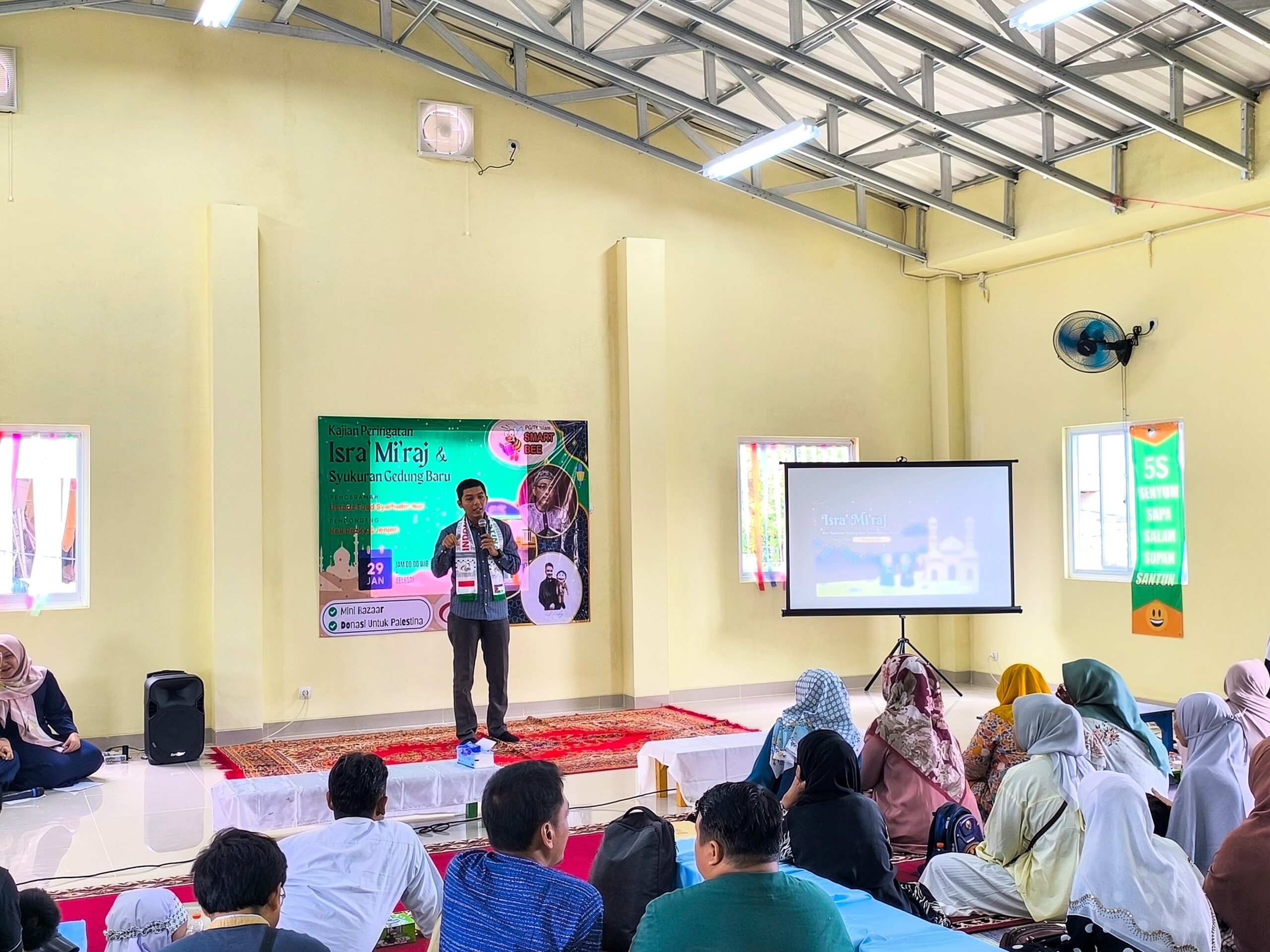 Menjaga Semangat Dukungan kepada Palestina di Acara Isra’ Mi’raj oleh TK Smart Bee