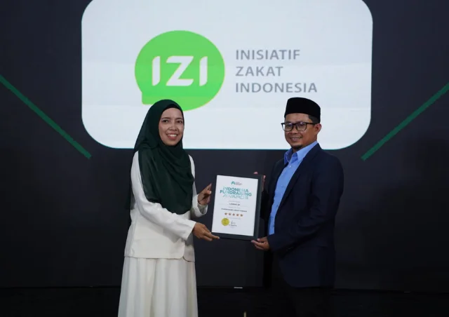 Laznas IZI Raih Penghargaan Fundraising Zakat Terbaik di IFA Award 2025